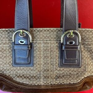 Beautiful Vintage COACH Handbag #F0785-F10927